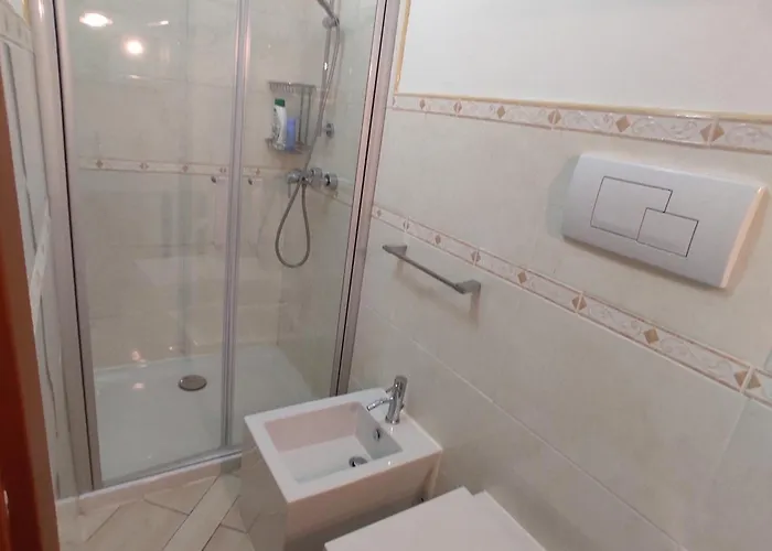 Monolocale Wenge' 西尼斯科拉