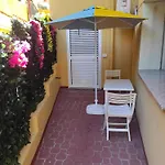 Monolocale Wenge' سينيسكولا